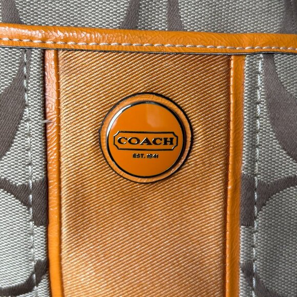 Vintage Coach Purse - Picture 2 of 15